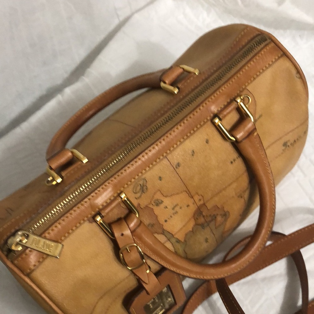 Alviero Martini 1st Class Leather Satchel with Strap - Picture 6 of 11